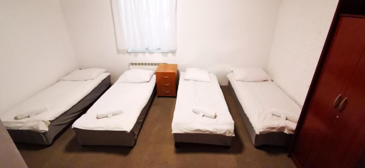 Hostel Warszawa-Ursus Exteriör bild